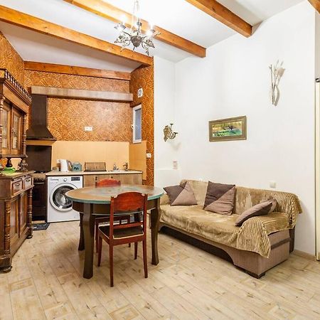 Apartamento Art House Petunia Tiflis Exterior foto