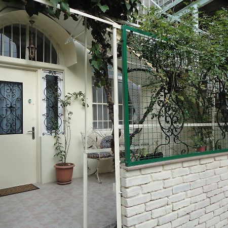 Apartamento Art House Petunia Tiflis Exterior foto