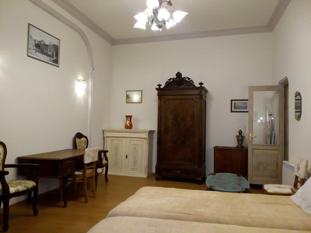 Apartamento Art House Petunia Tiflis Exterior foto