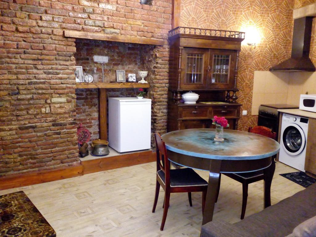 Apartamento Art House Petunia Tiflis Exterior foto