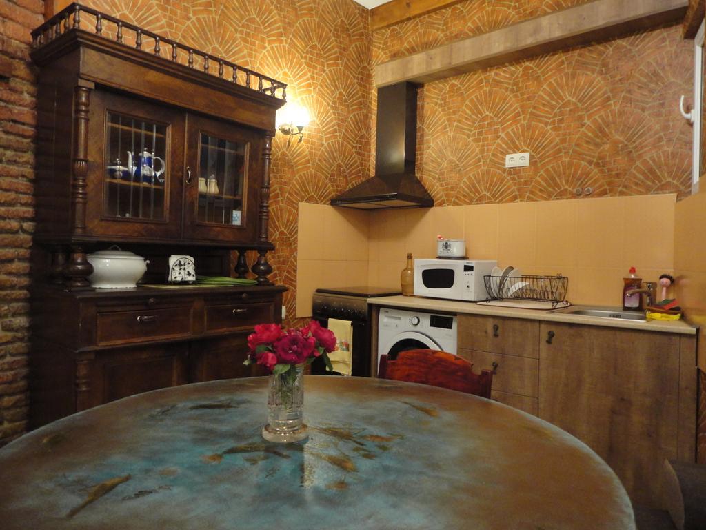 Apartamento Art House Petunia Tiflis Exterior foto