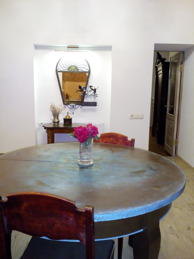 Apartamento Art House Petunia Tiflis Exterior foto