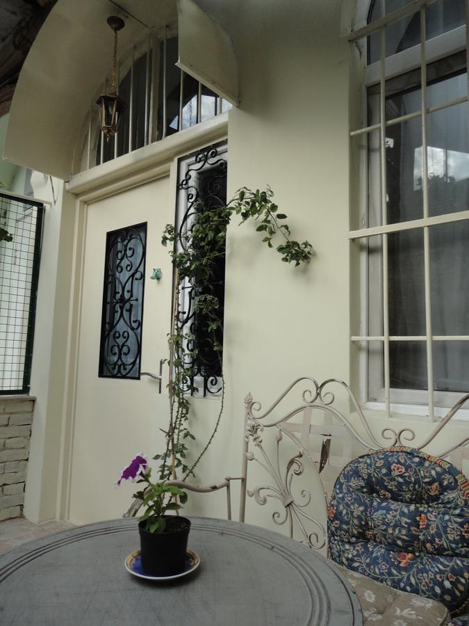 Apartamento Art House Petunia Tiflis Exterior foto