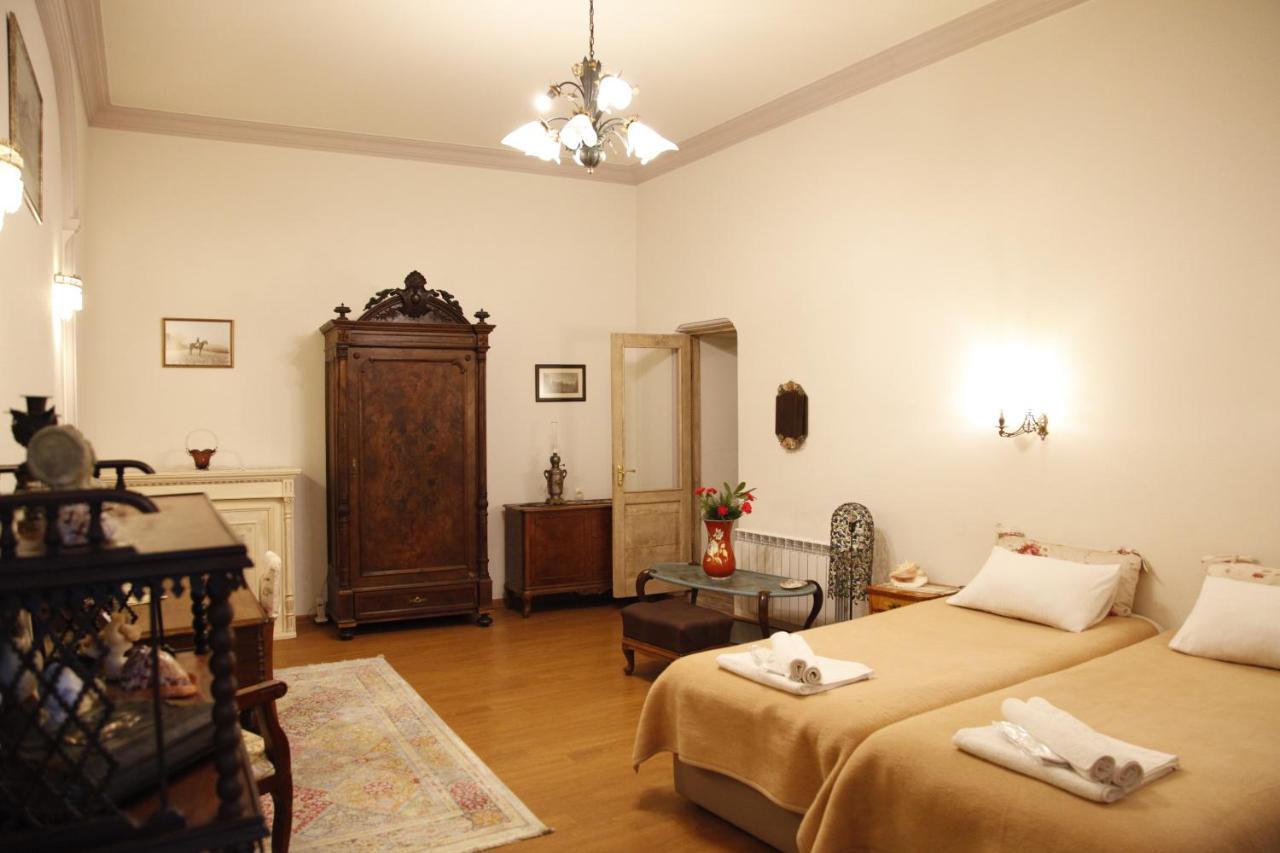 Apartamento Art House Petunia Tiflis Exterior foto