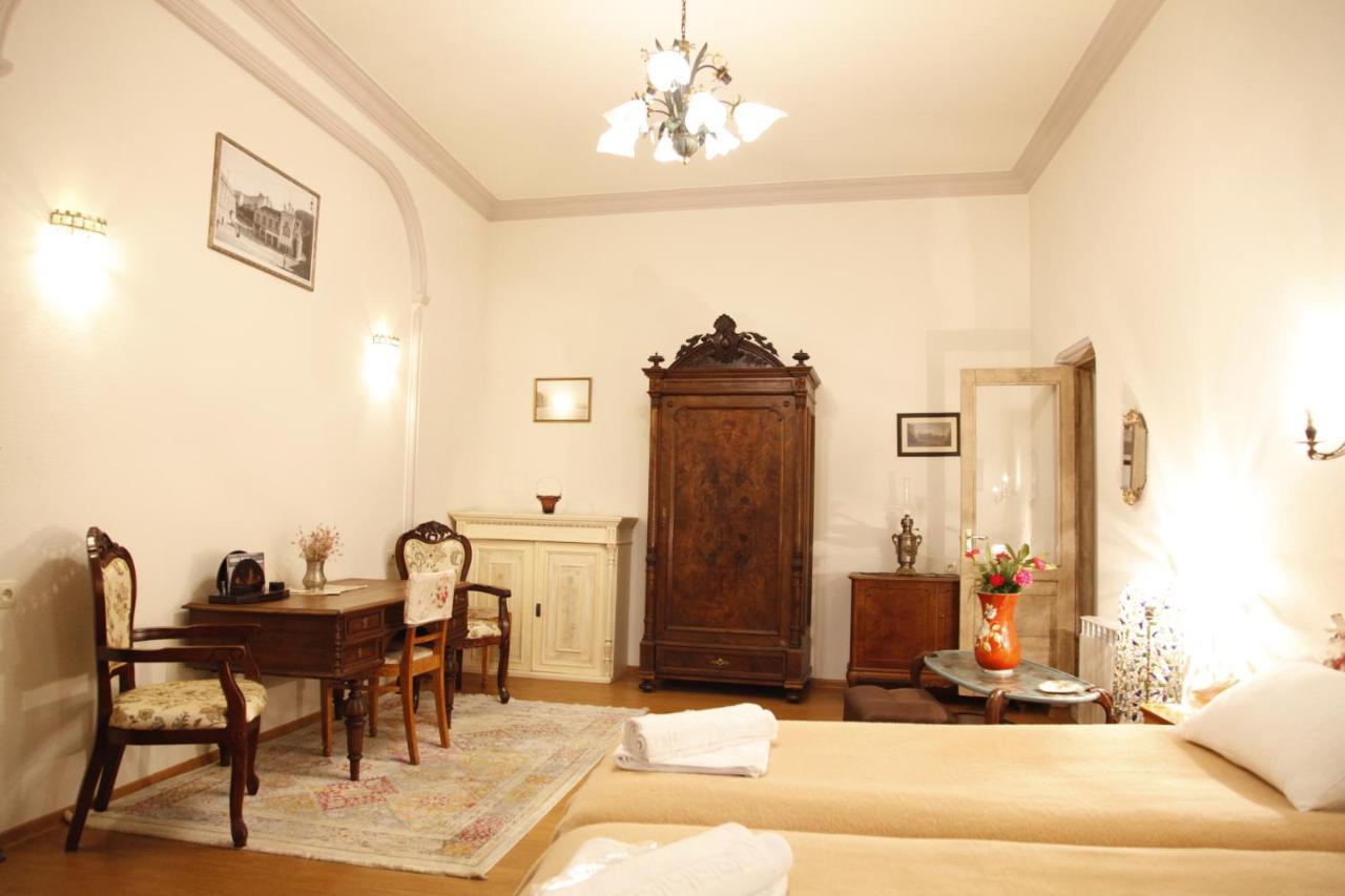 Apartamento Art House Petunia Tiflis Exterior foto