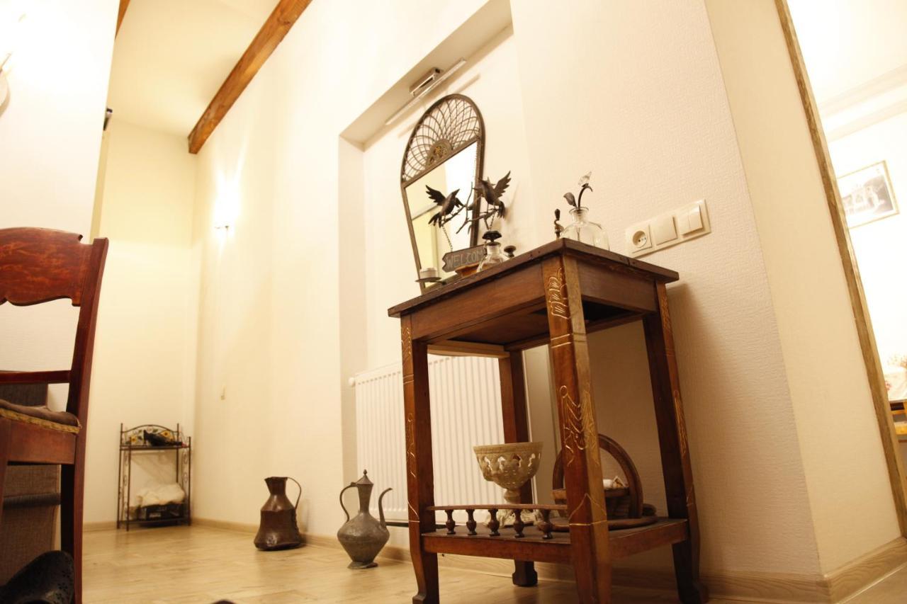 Apartamento Art House Petunia Tiflis Exterior foto